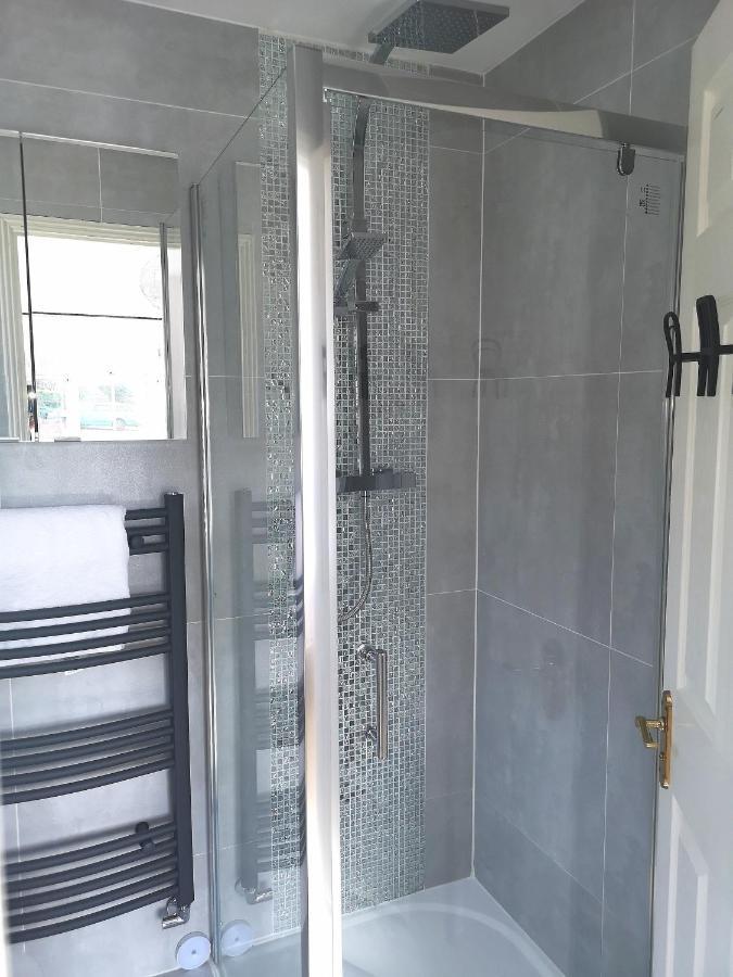 Bienvenue In Newhaven Luxury Superking Or Standard Or Budget Rooms Exterior photo